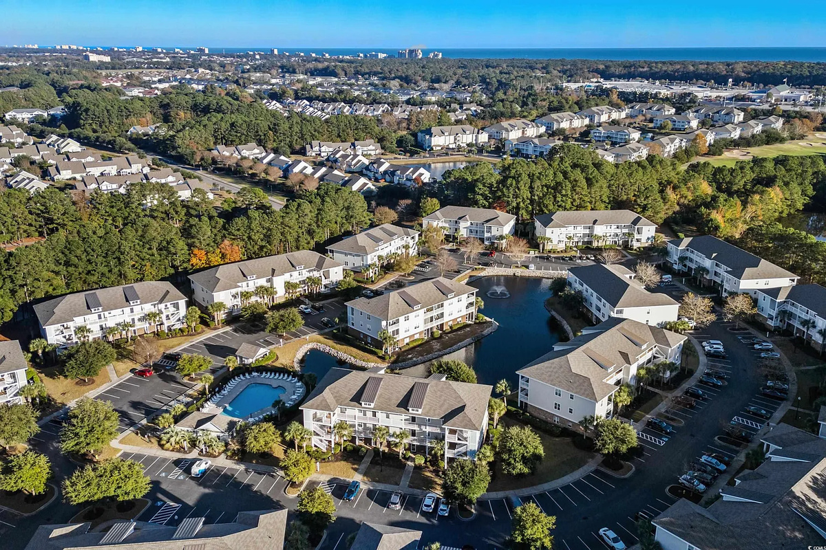 Willowbend community and the pool