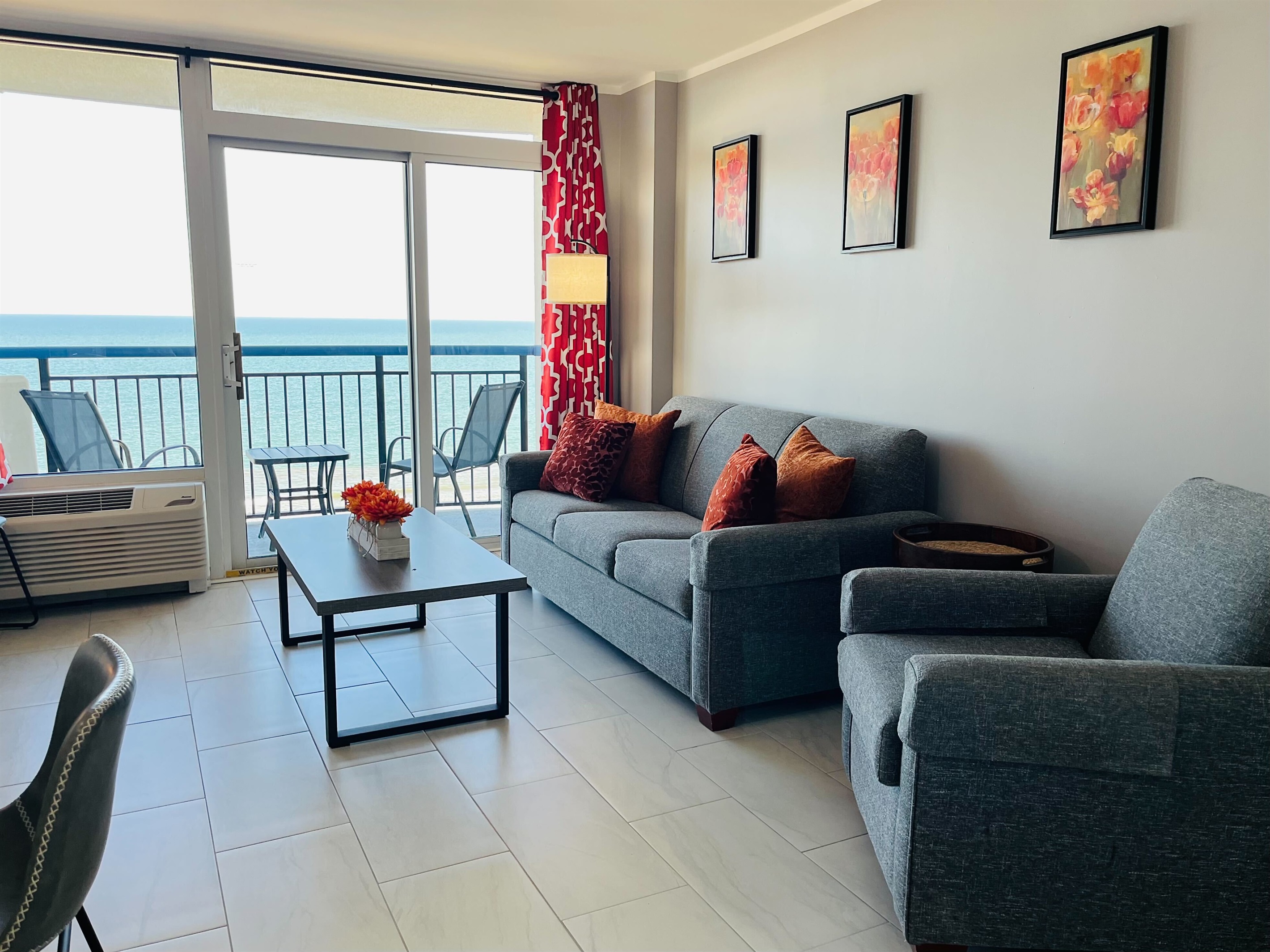 Relax and unwind in our suite. Embrace the tranquility.