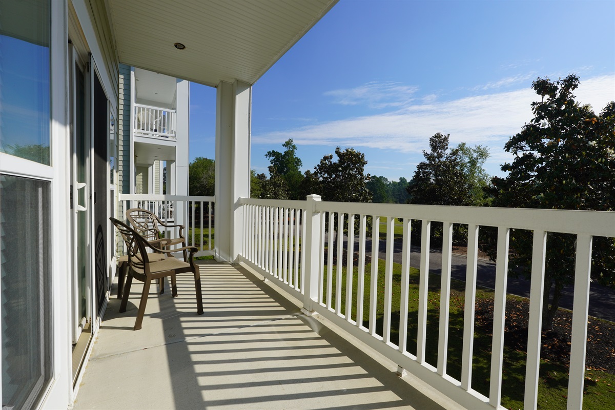 Balcony with Nature View