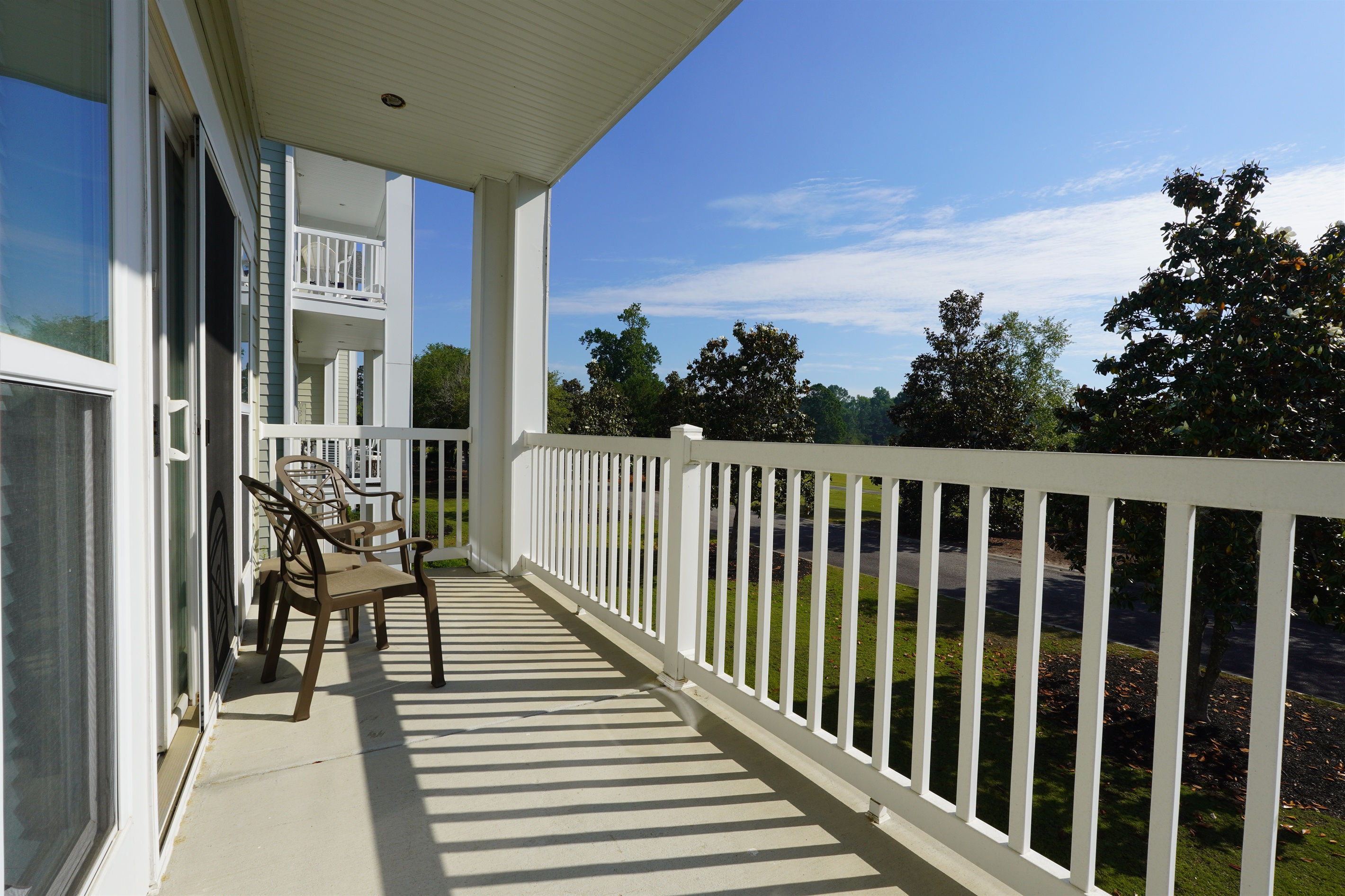 Balcony with Nature View