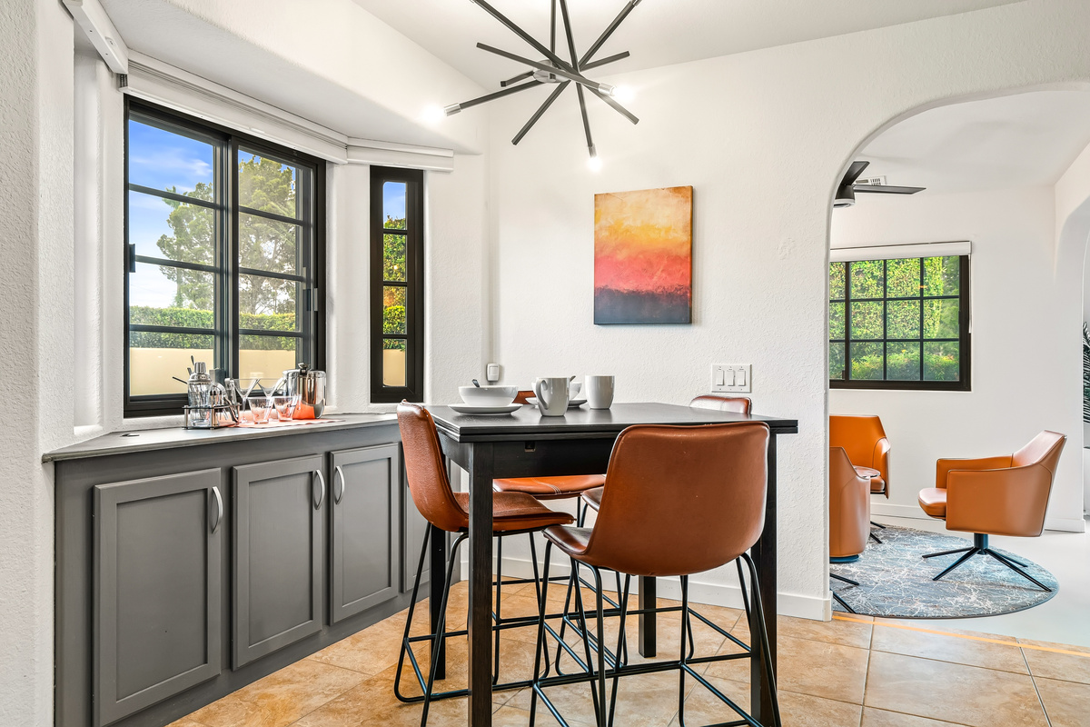 breakfast nook