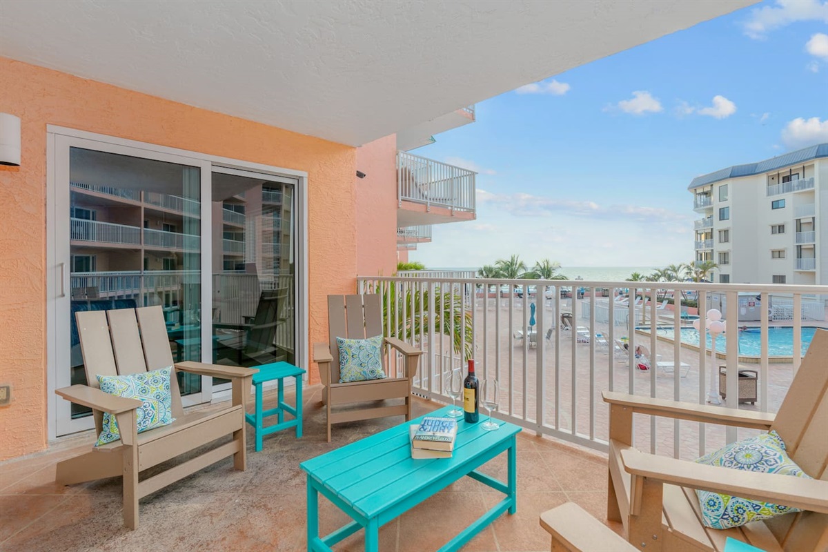 The balcony overlooks the pool and Gulf of Mexico. 