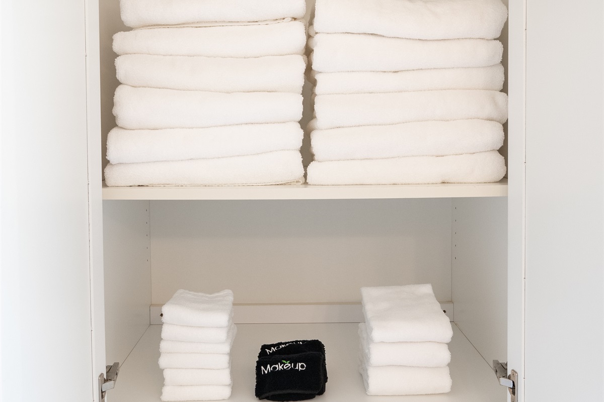 A surplus of bright white fluffy towels :)