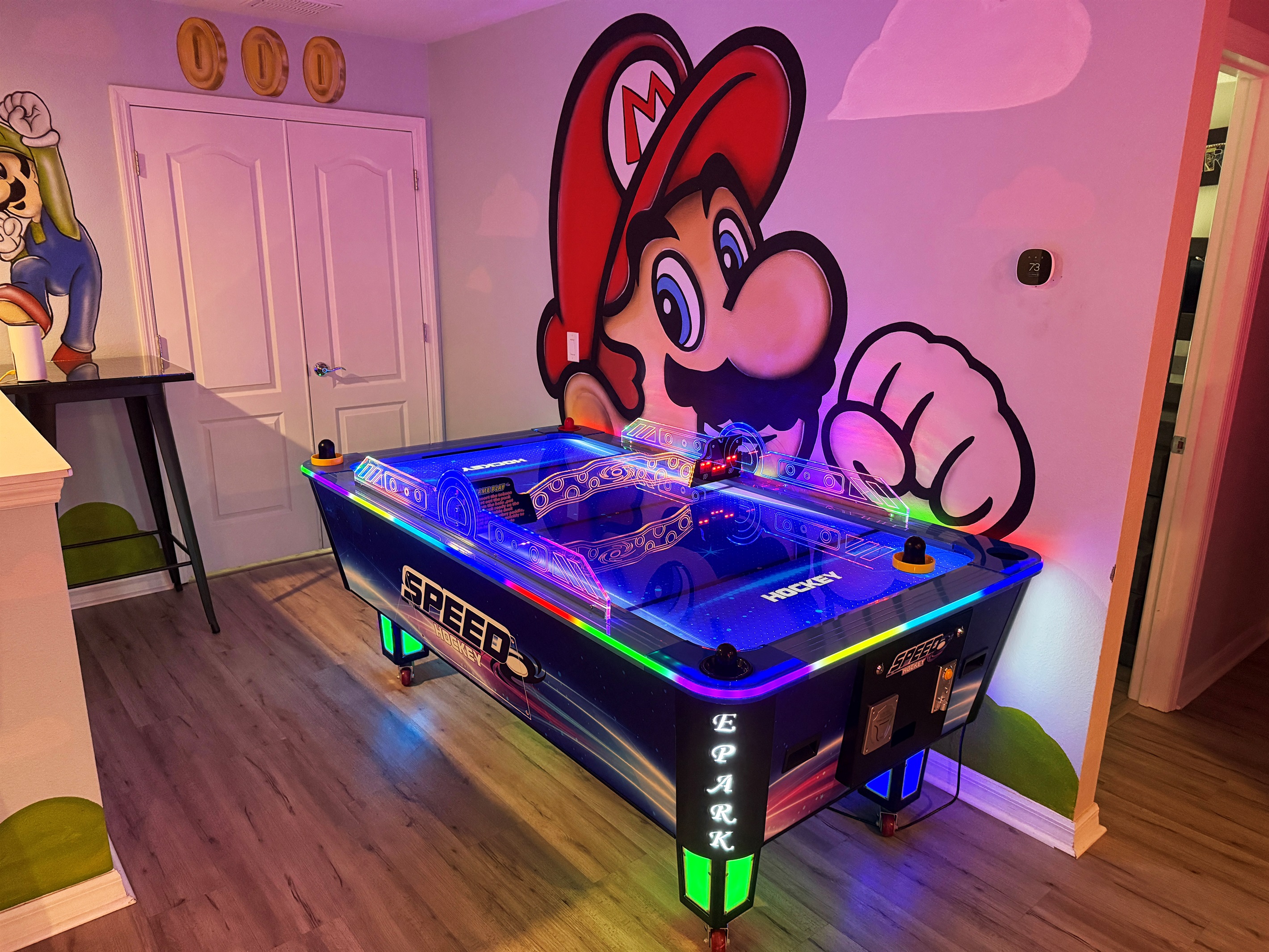 Super Mario Game Room - Play SPEED Air Hockey Arcade Game (FREE To Play!)