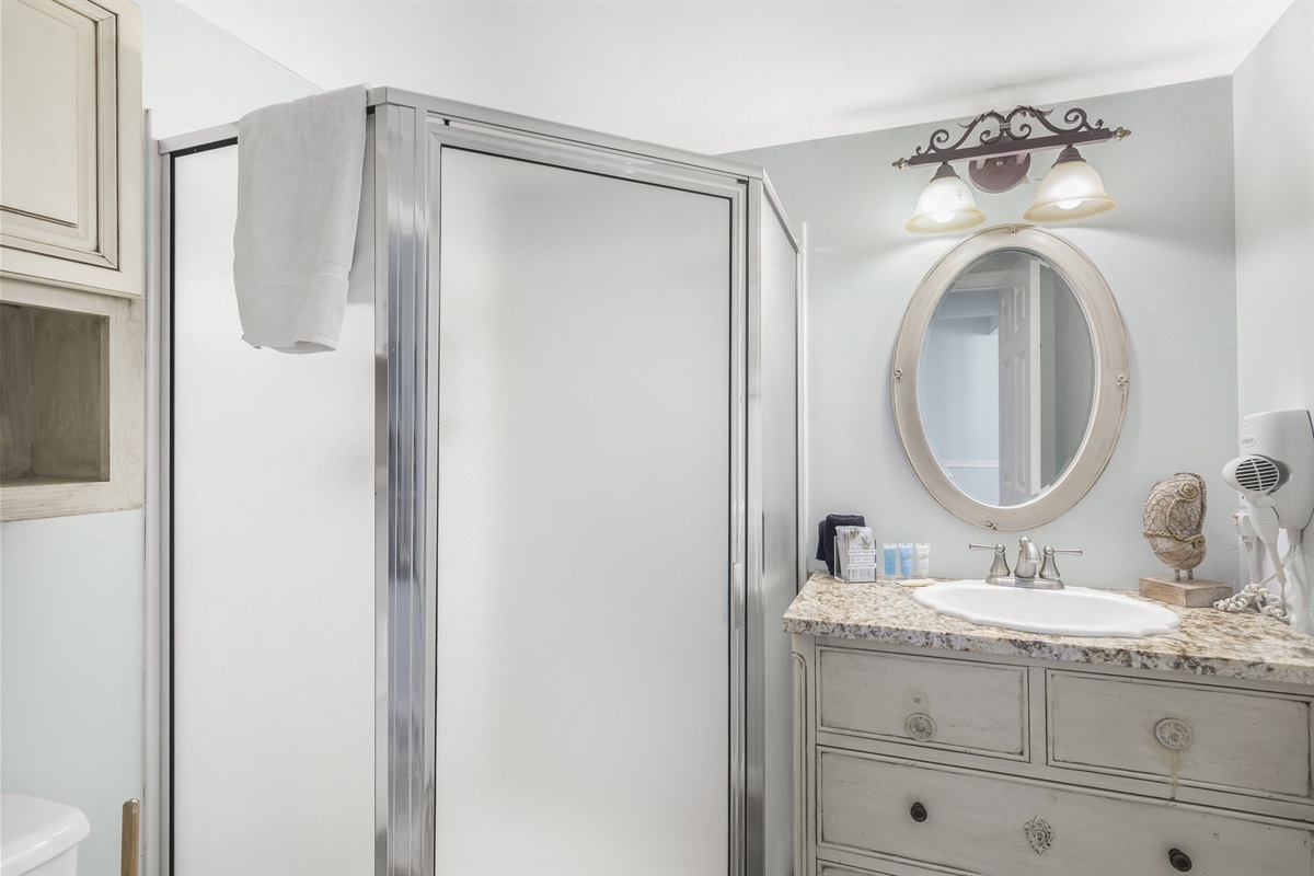 Guest Bathroom with shower