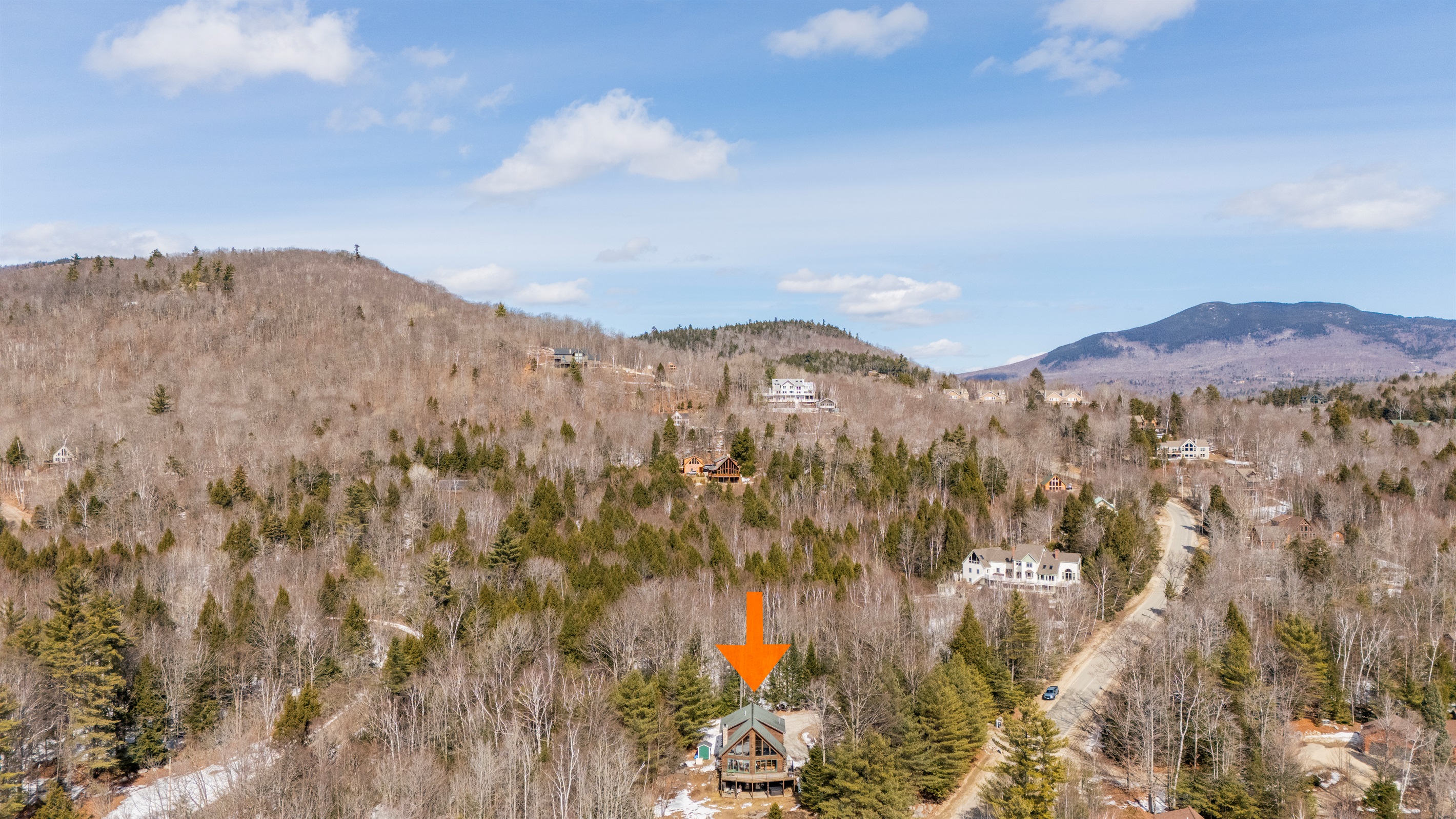 A bird’s-eye view of your relaxing Newry getaway near Sunday River.
