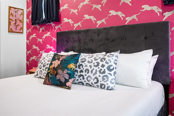Master King Bed