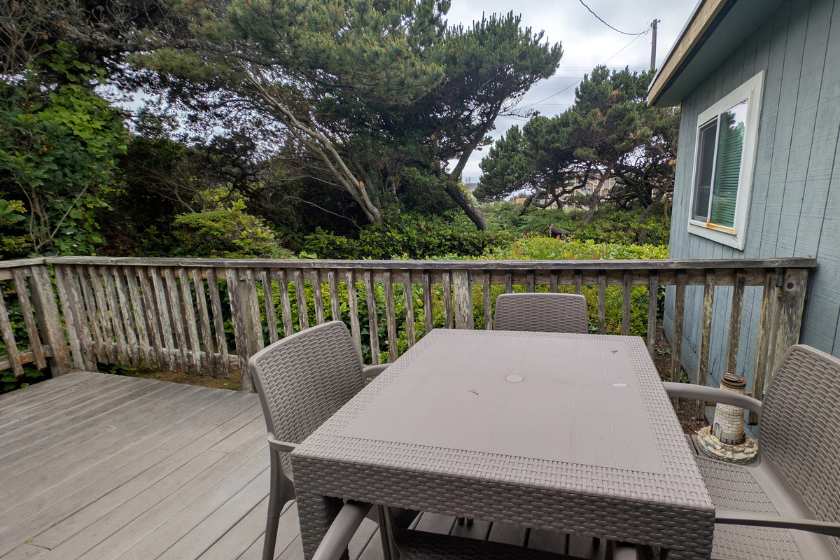 New outside table 