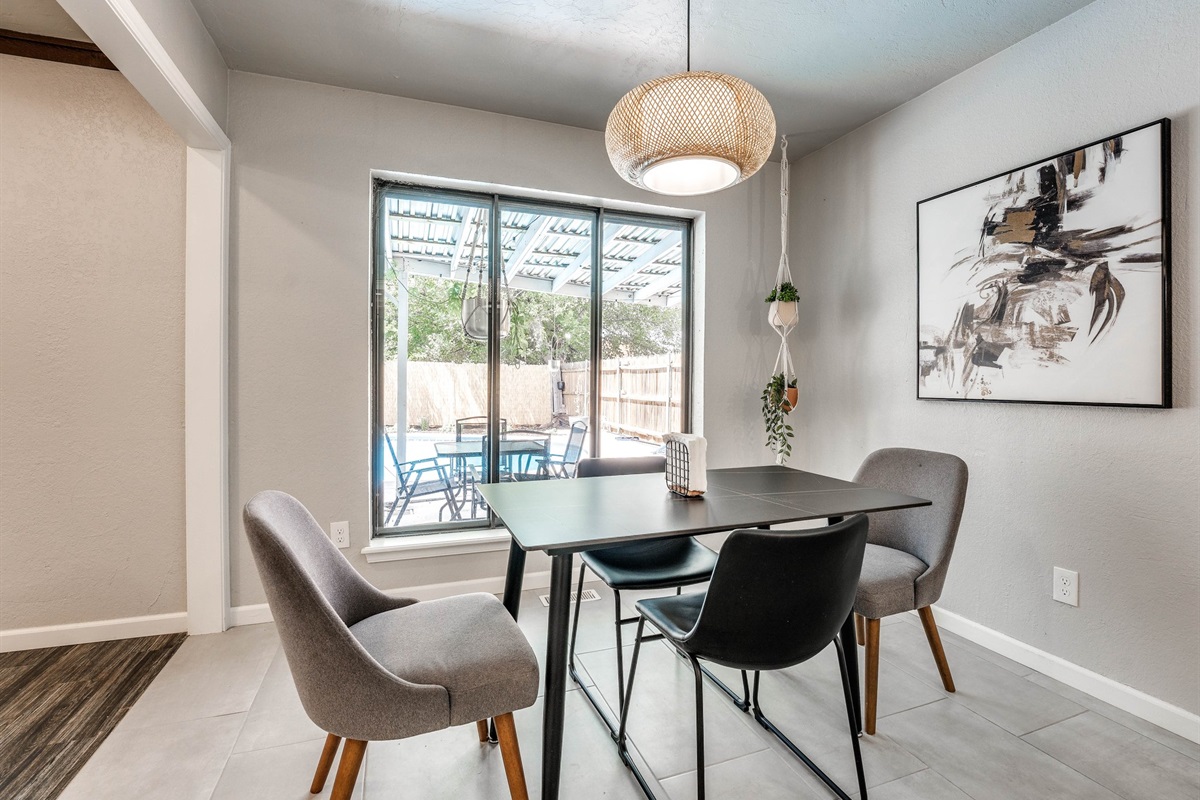 Breakfast Table in Kitchen