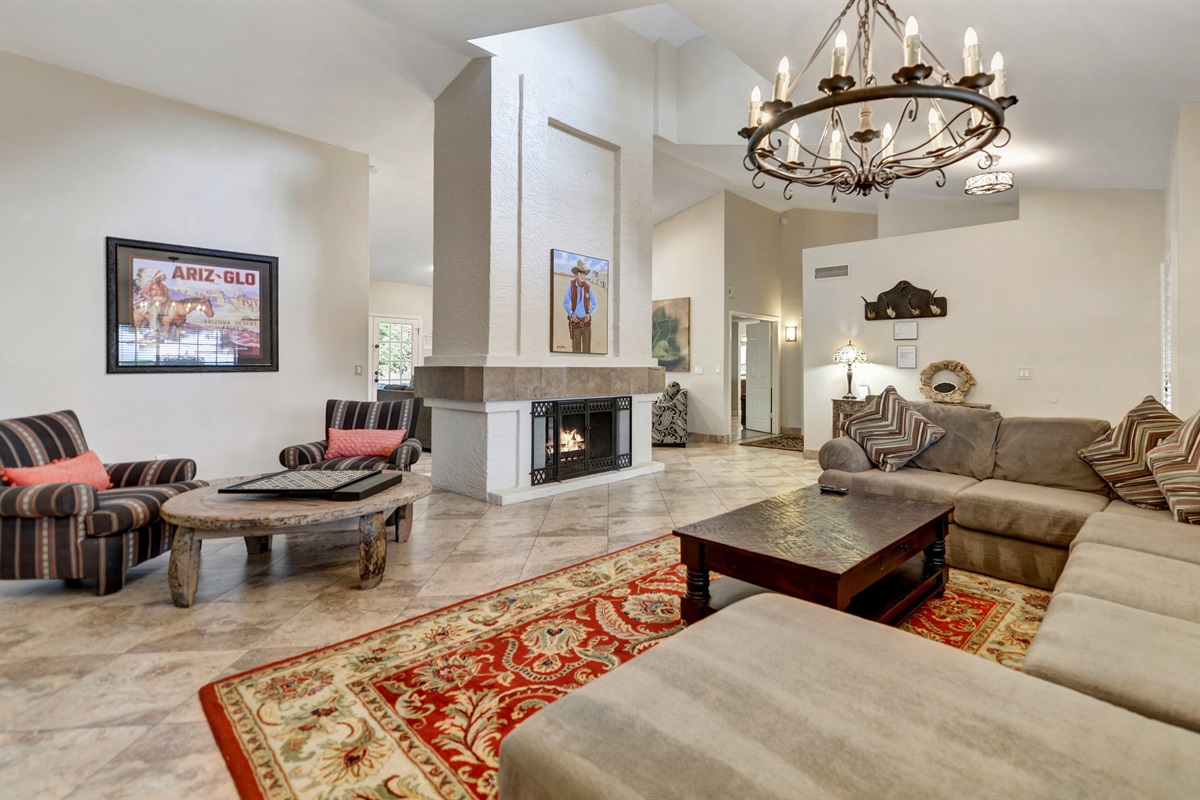 Large Comfortable Room for Gathering