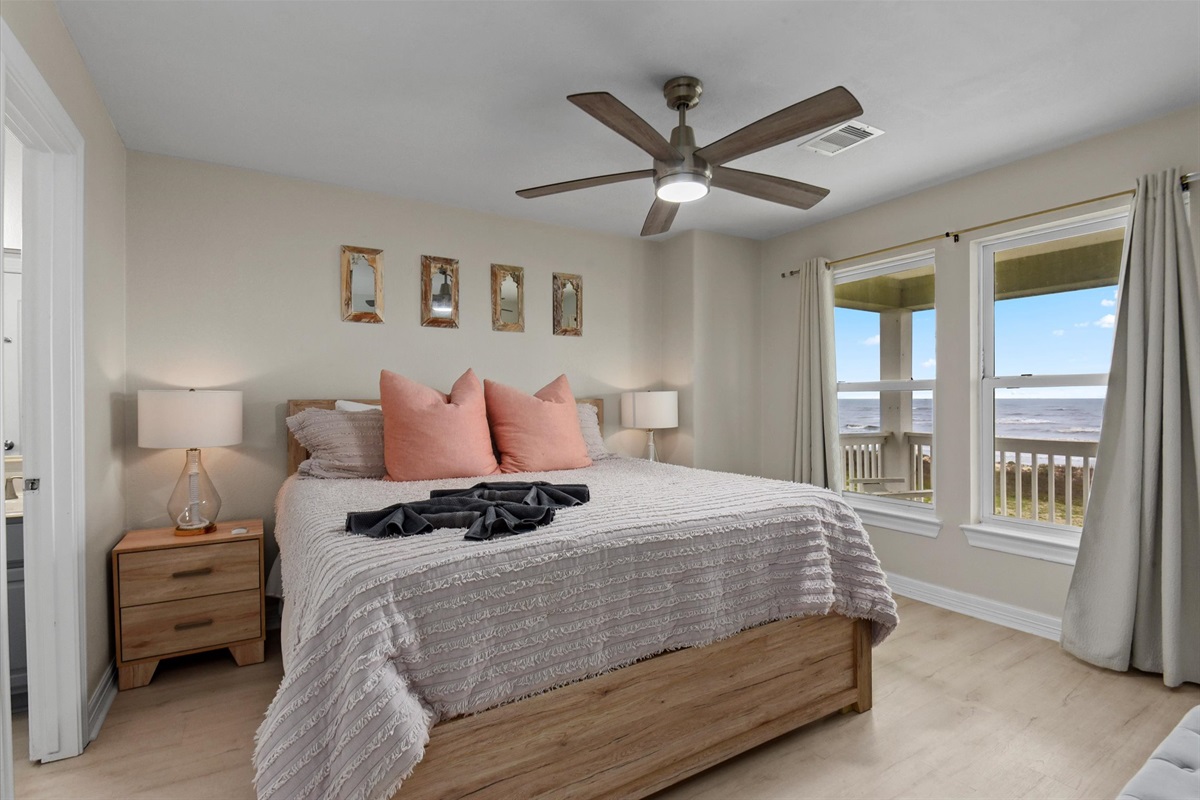45855efb87fe4adea27d0daddb9d00dc Large | Beachhouse | Texas | TX | Vacation Homes | Galveston | Crystal Beach | Kokomo | Breezy Days | Beachfront Elegance | Sunrise Serenity | Southern Sands Property Management, LLC