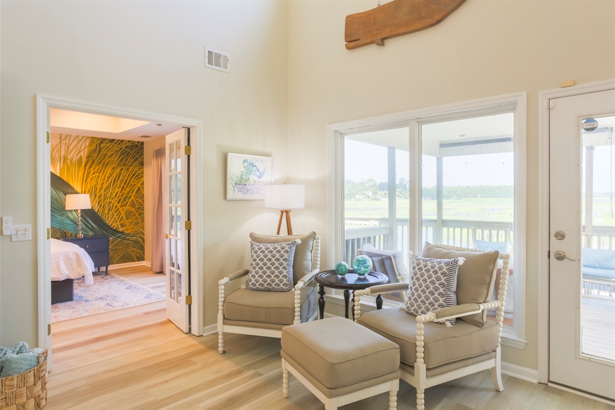 Curl up in the cozy seating nook — ideal for reading, relaxing, or movie nights.