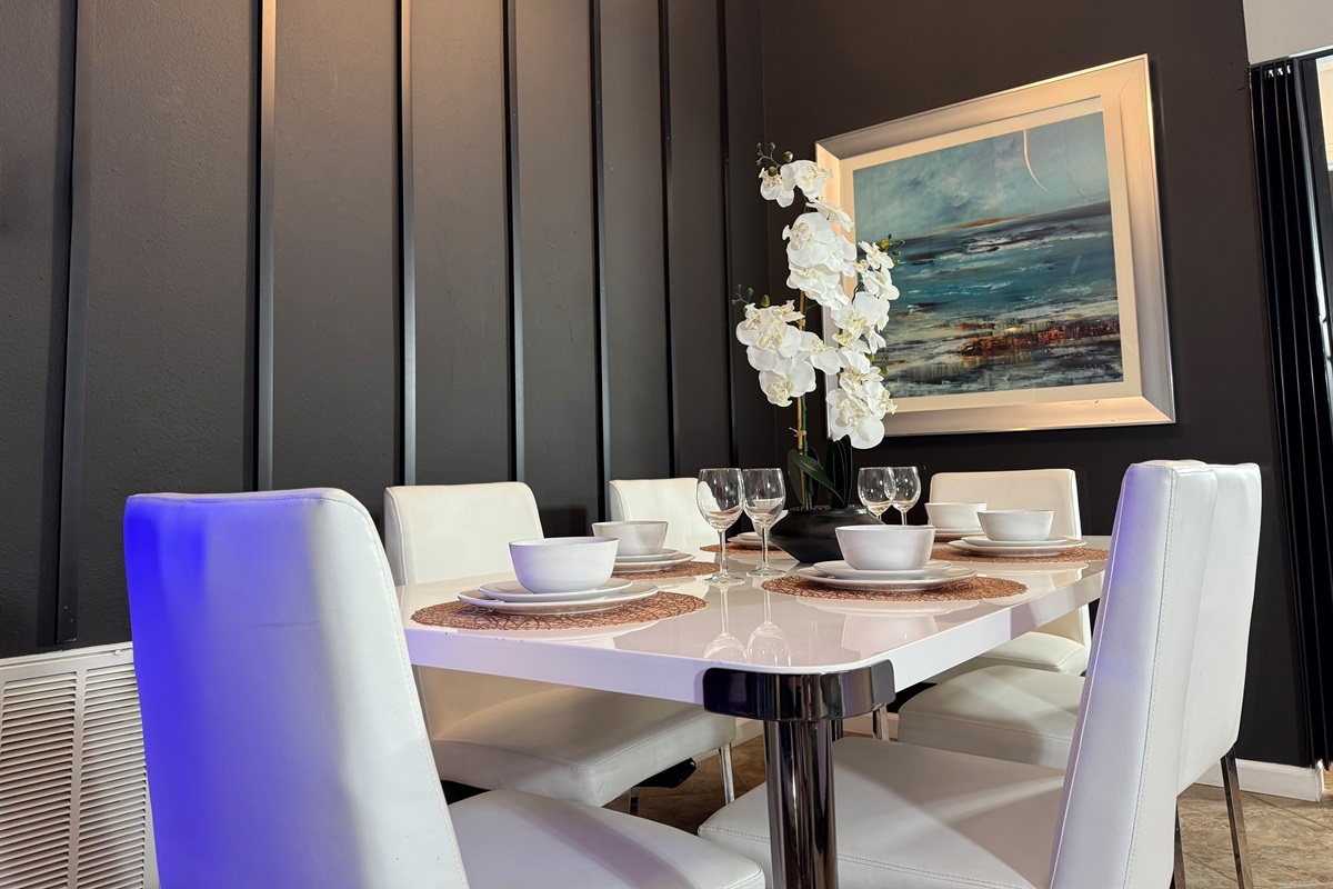 ✨ Family time starts here – a modern dining area designed for meals, board games, and plenty of quality time together.