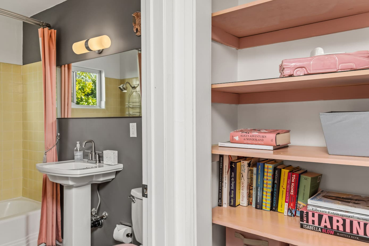 2nd Bathroom