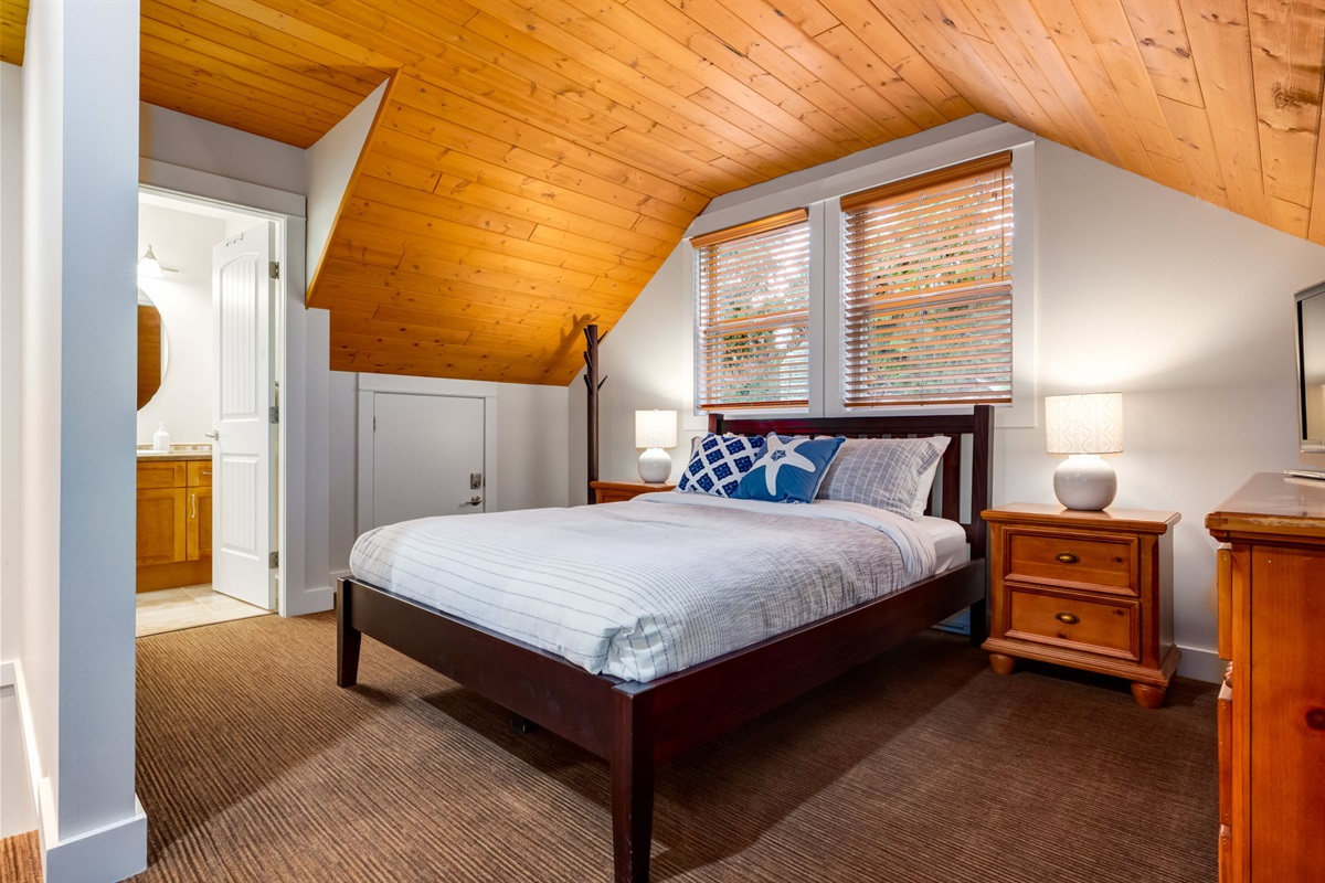 Queen in the semi-private loft