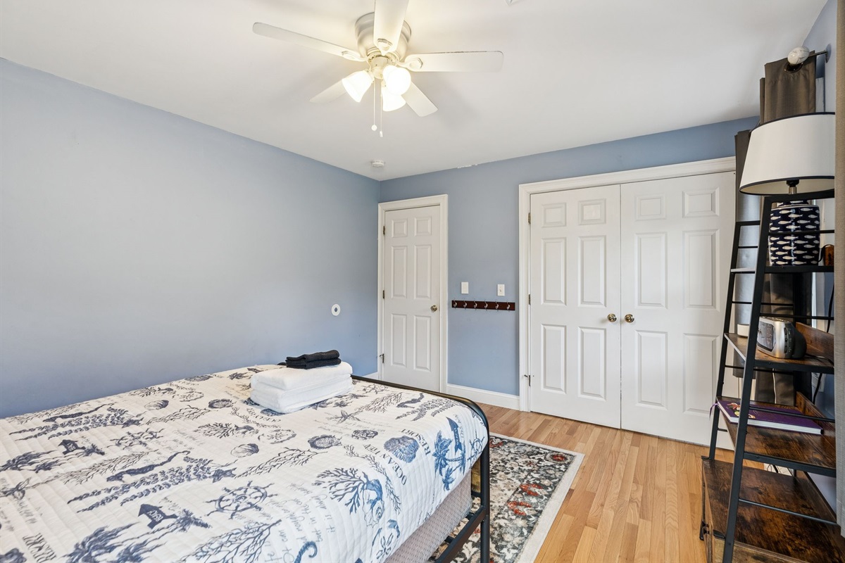 Bedroom #3 (Queen)