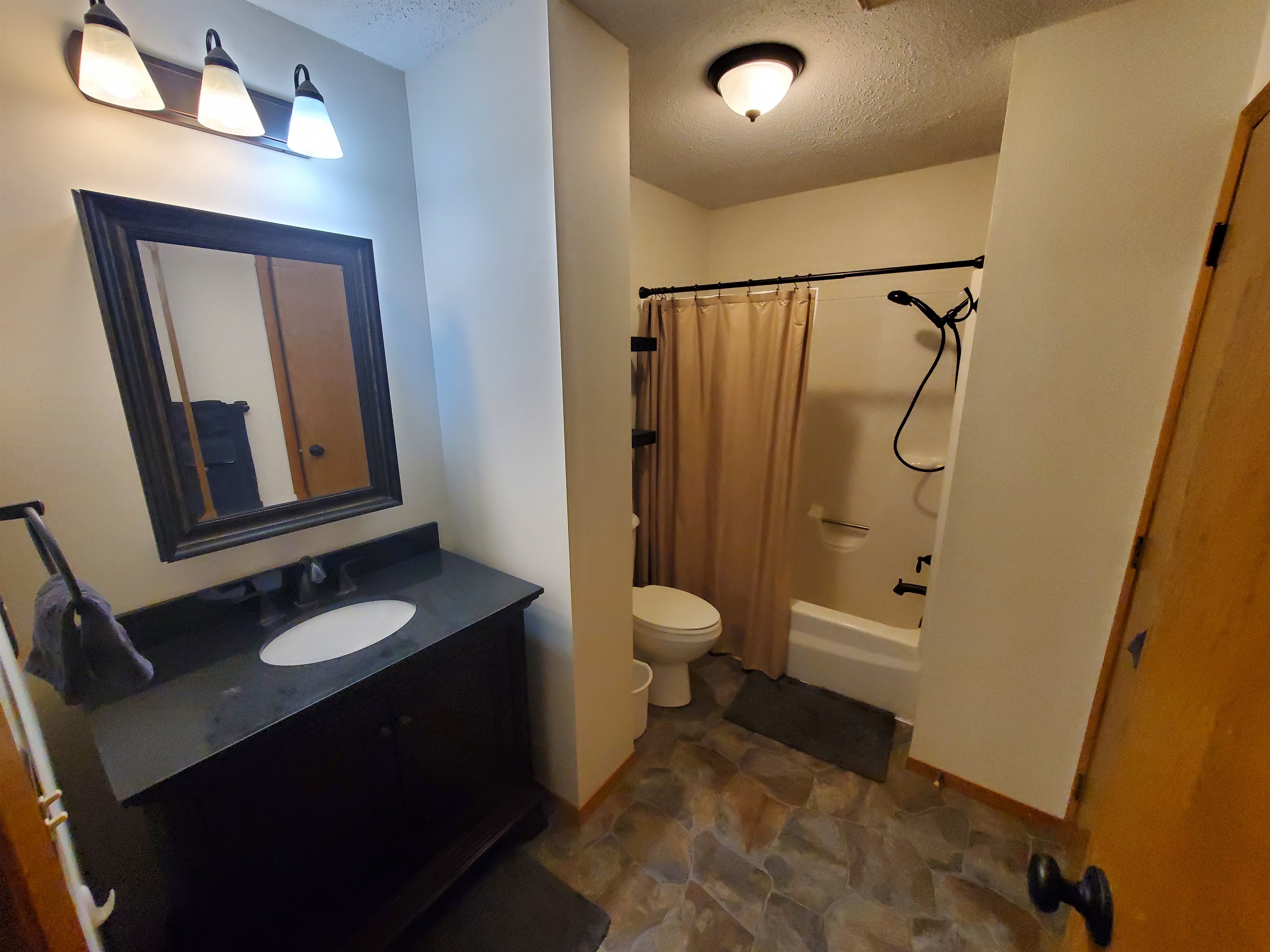 Tomar Park Apt 3 - KP101APT3 4
