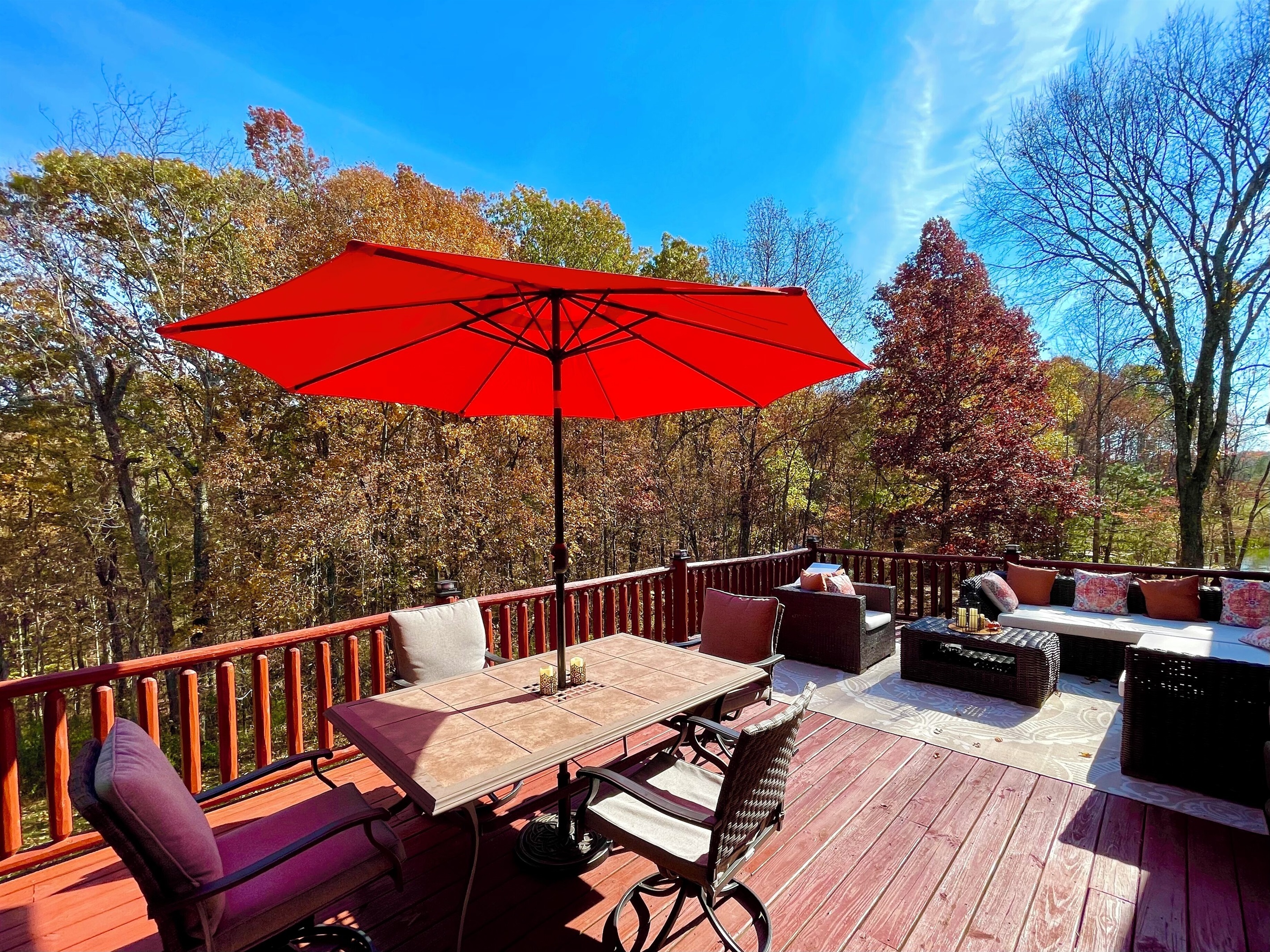 🍁Outdoor Family Room!😍