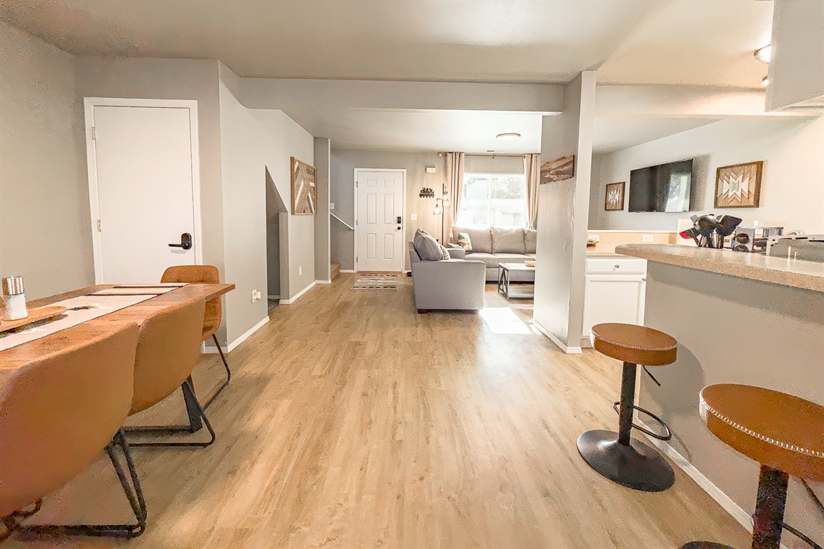 3006 Regan – Dining Area
Dining space perfect for shared meals with ample seating