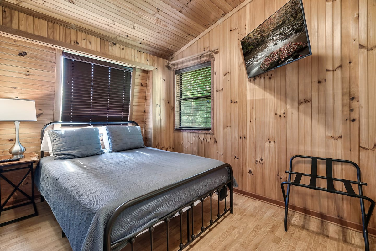 third bedroom (queen bed) - upper level