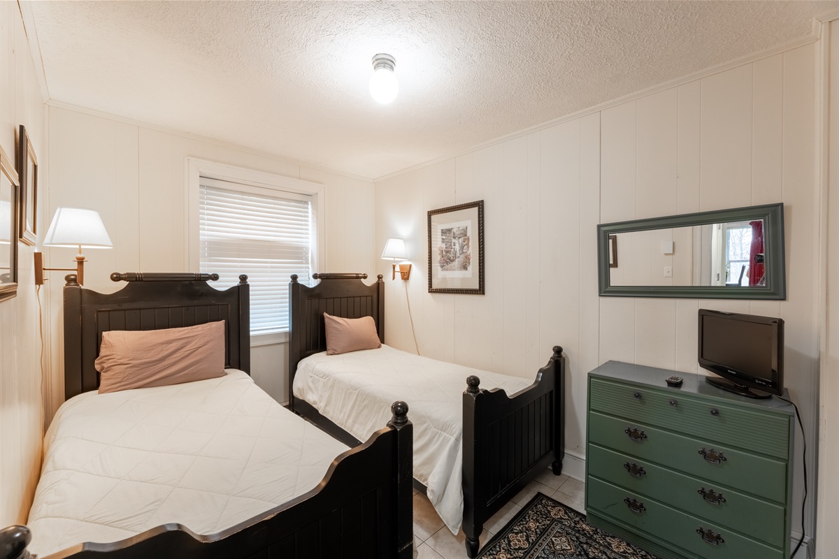 1st Floor North Bedroom