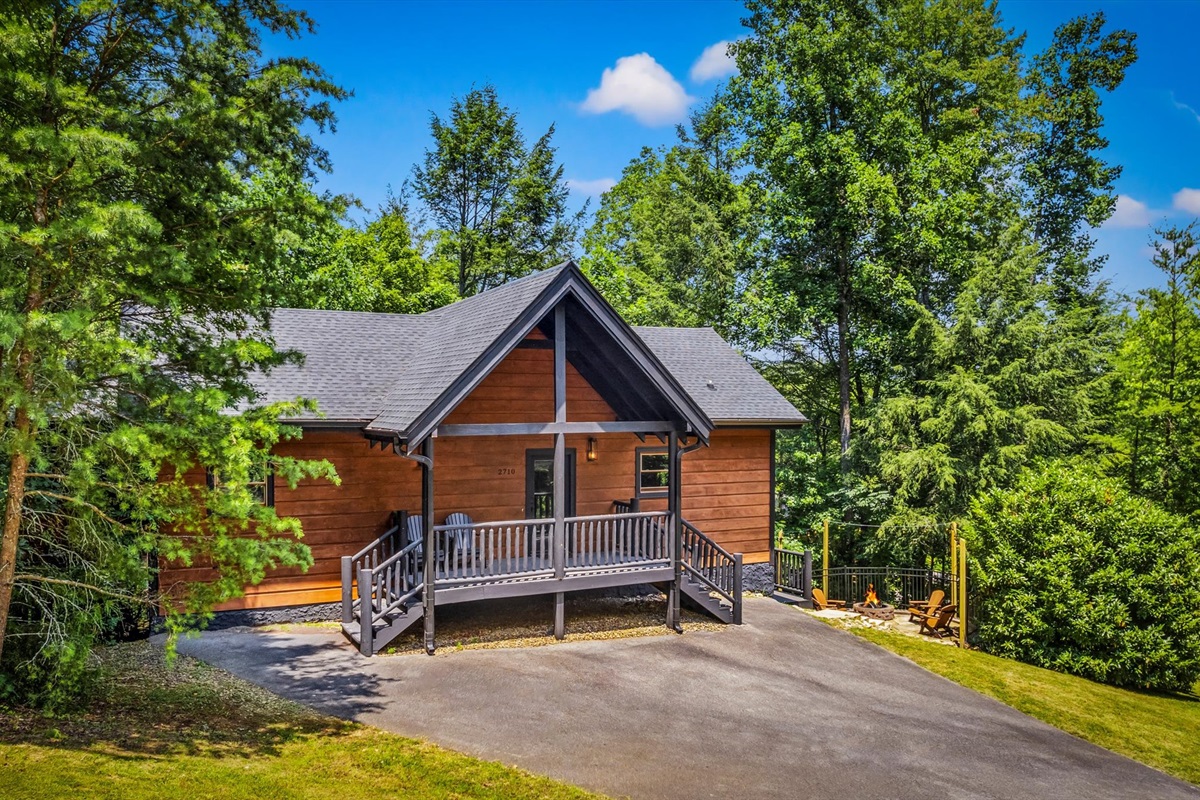 Secluded yet close to everything!