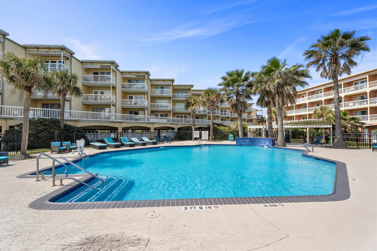4607a41645394c6f850ba47163efe15d Large | Beachhouse | Texas | TX | Vacation Homes | Galveston | Crystal Beach | Kokomo | Breezy Days | Beachfront Elegance | Sunrise Serenity | Southern Sands Property Management, LLC