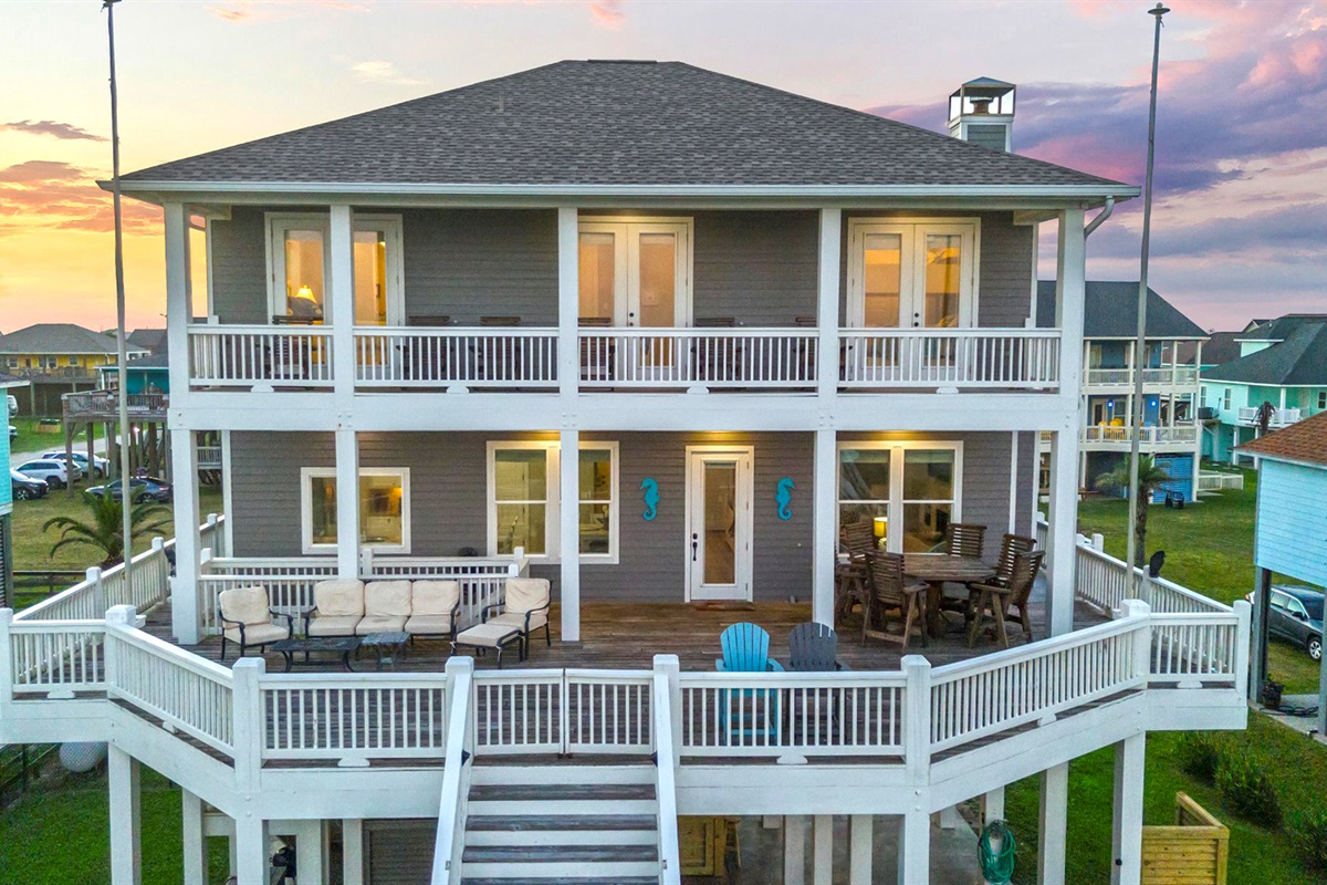 460a530789ae4b67b8b0636dbb7a427e Large | Beachhouse | Texas | TX | Vacation Homes | Galveston | Crystal Beach | Kokomo | Breezy Days | Beachfront Elegance | Sunrise Serenity | Southern Sands Property Management, LLC