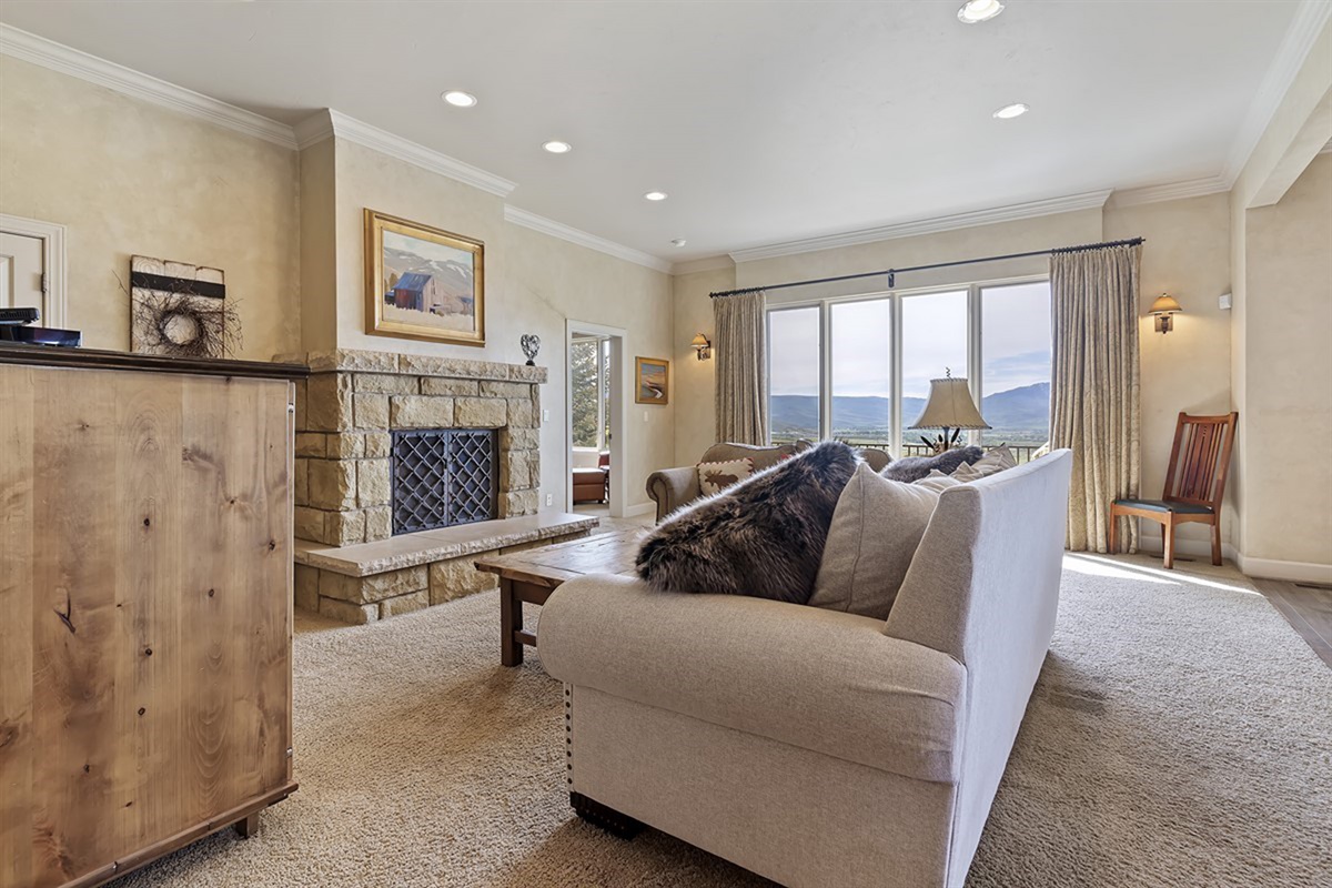 Gather fireside after a day on the slopes and unwind in comfort