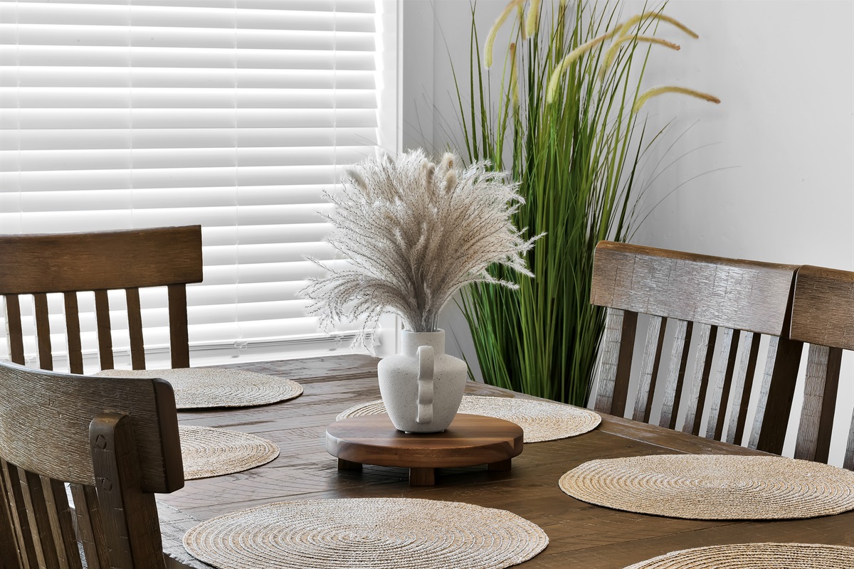 Dining room details