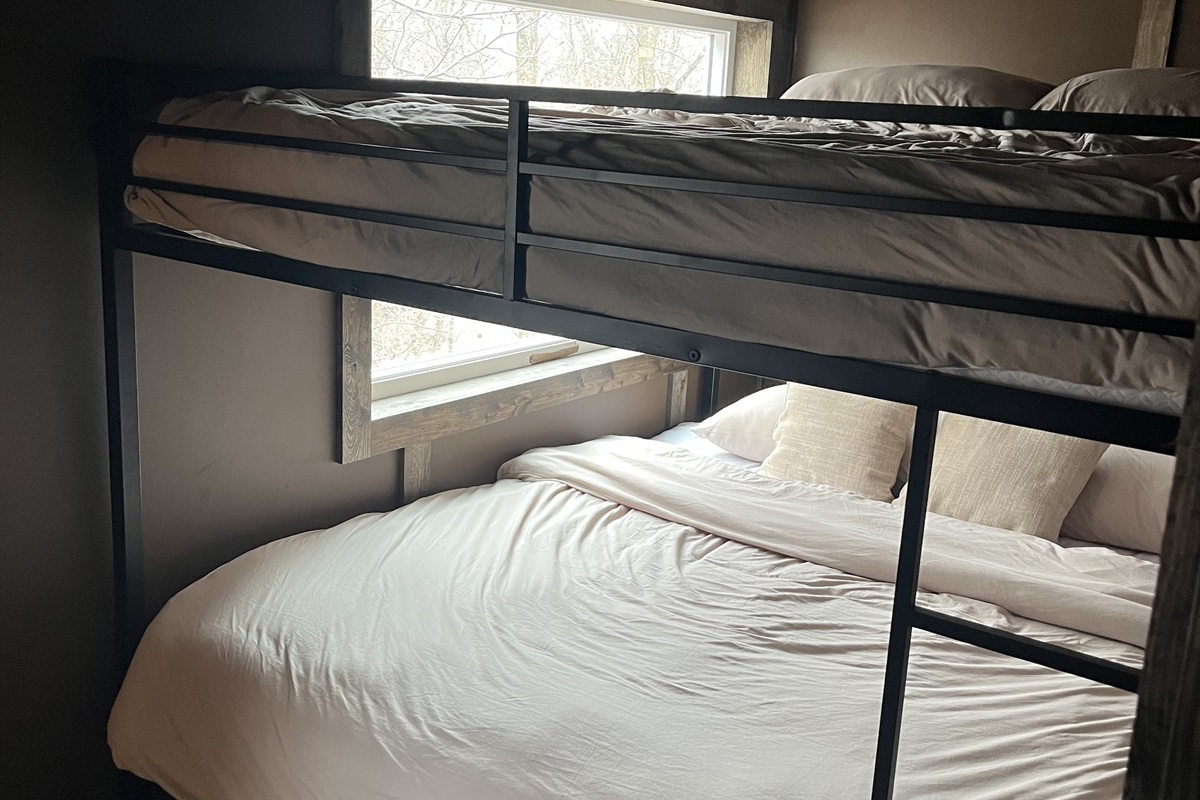 King over king bunk beds