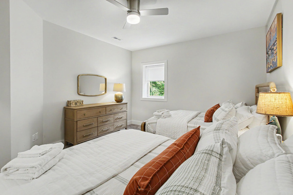 Double queen bedroom #2