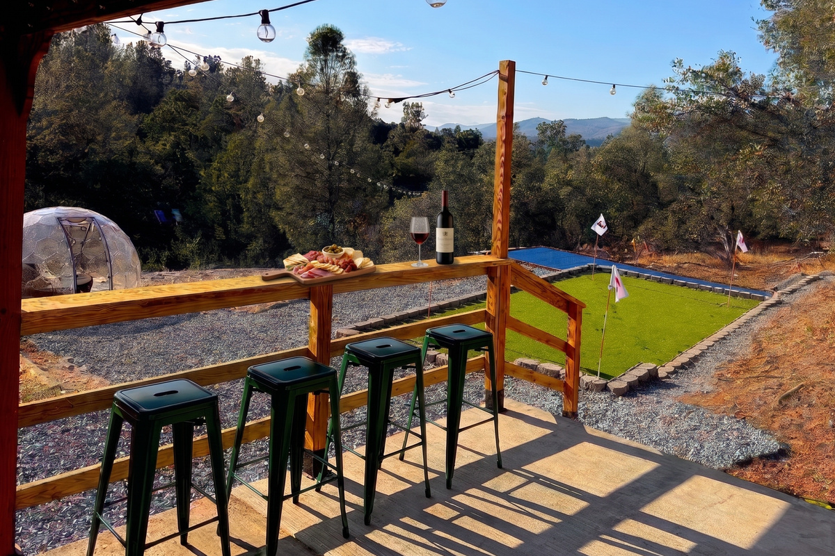 Grab a seat with a view in our outdoor oasis! ⛳️✨ The perfect spot to watch the tournament or just soak in the sunset.