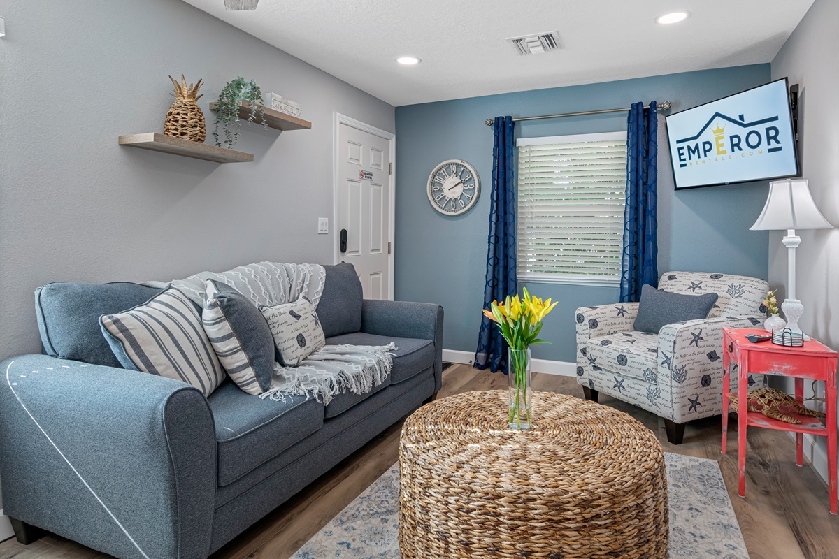 Catch up on your favorite TV series or go through the list of your movies you've been postponing to watch in this lovely living area! Have the best time with your family! Send us a message if you have any questions!