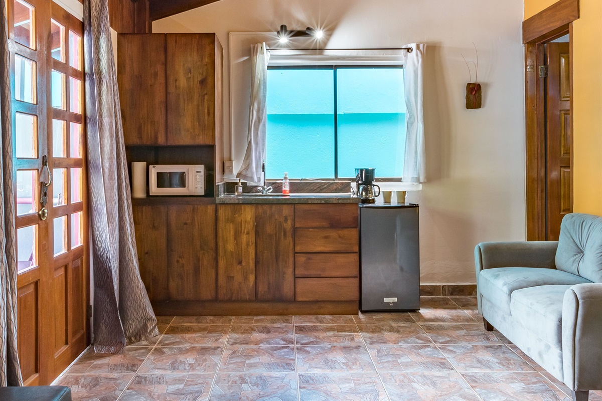 Small Kitchen in Cabina Plumeria