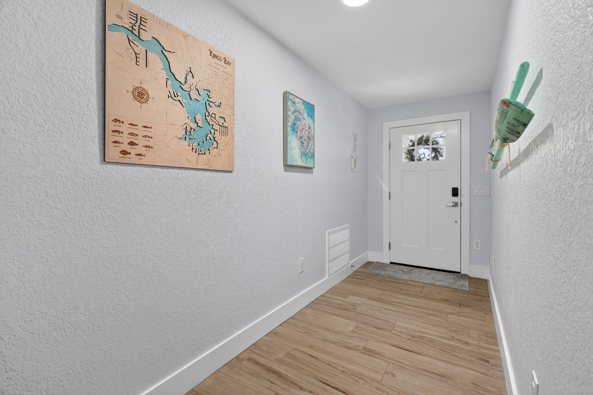 Entryway with coastal decor