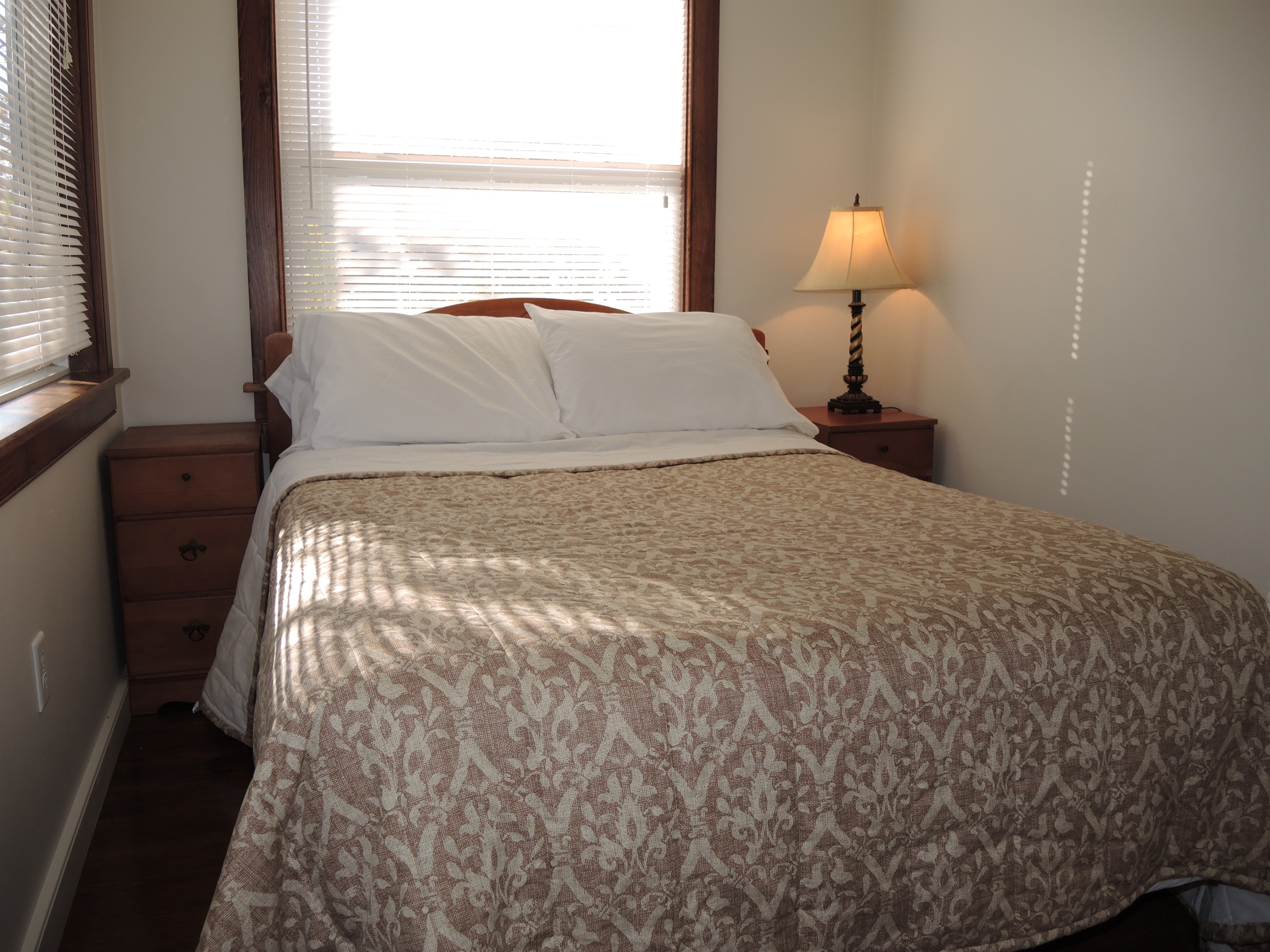 Queen Bedroom