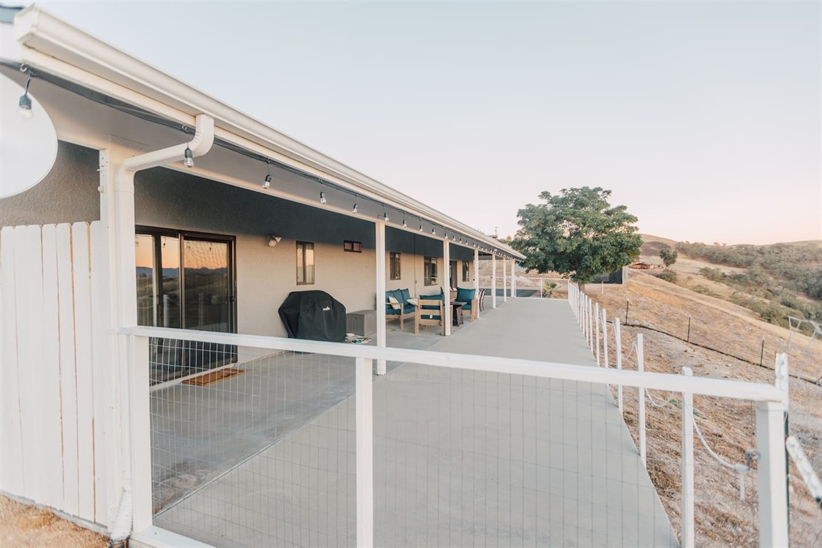 Vista Santa Lucia Patio with propane and charcoal grill, guests get access to all the patios when booking The Casita.