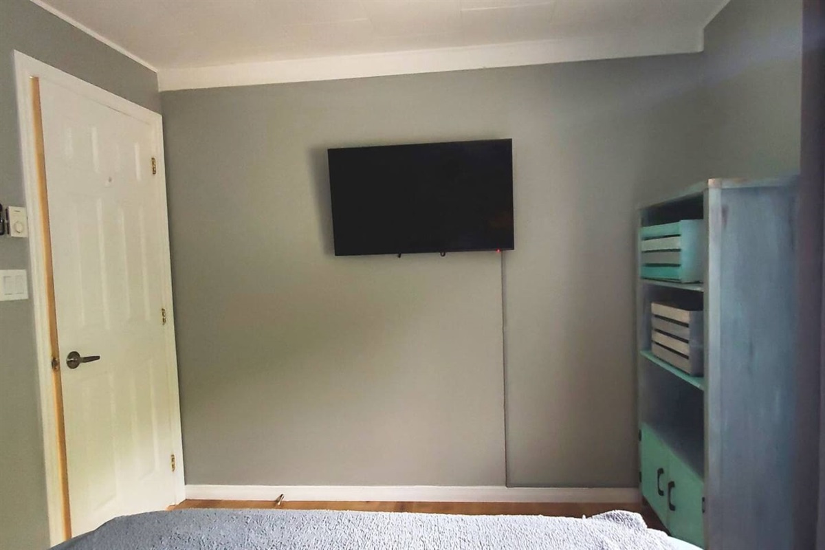 SmartTv dans la 2e chambre - Smart TV in 2nd bedroom