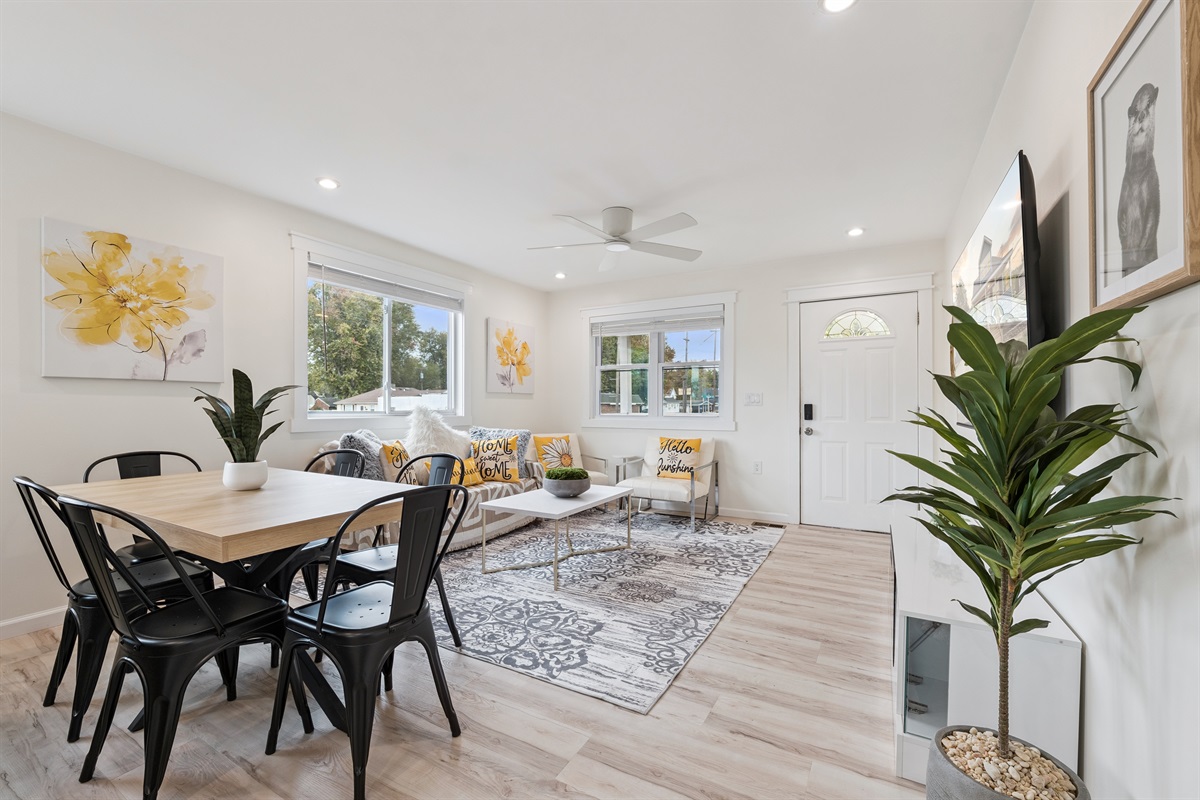 Spacious Living room to relax