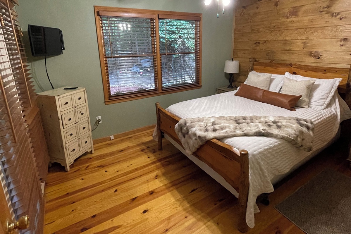 Queen Bed
