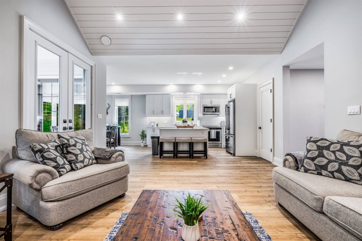 Connect in an open-concept space built for gathering.