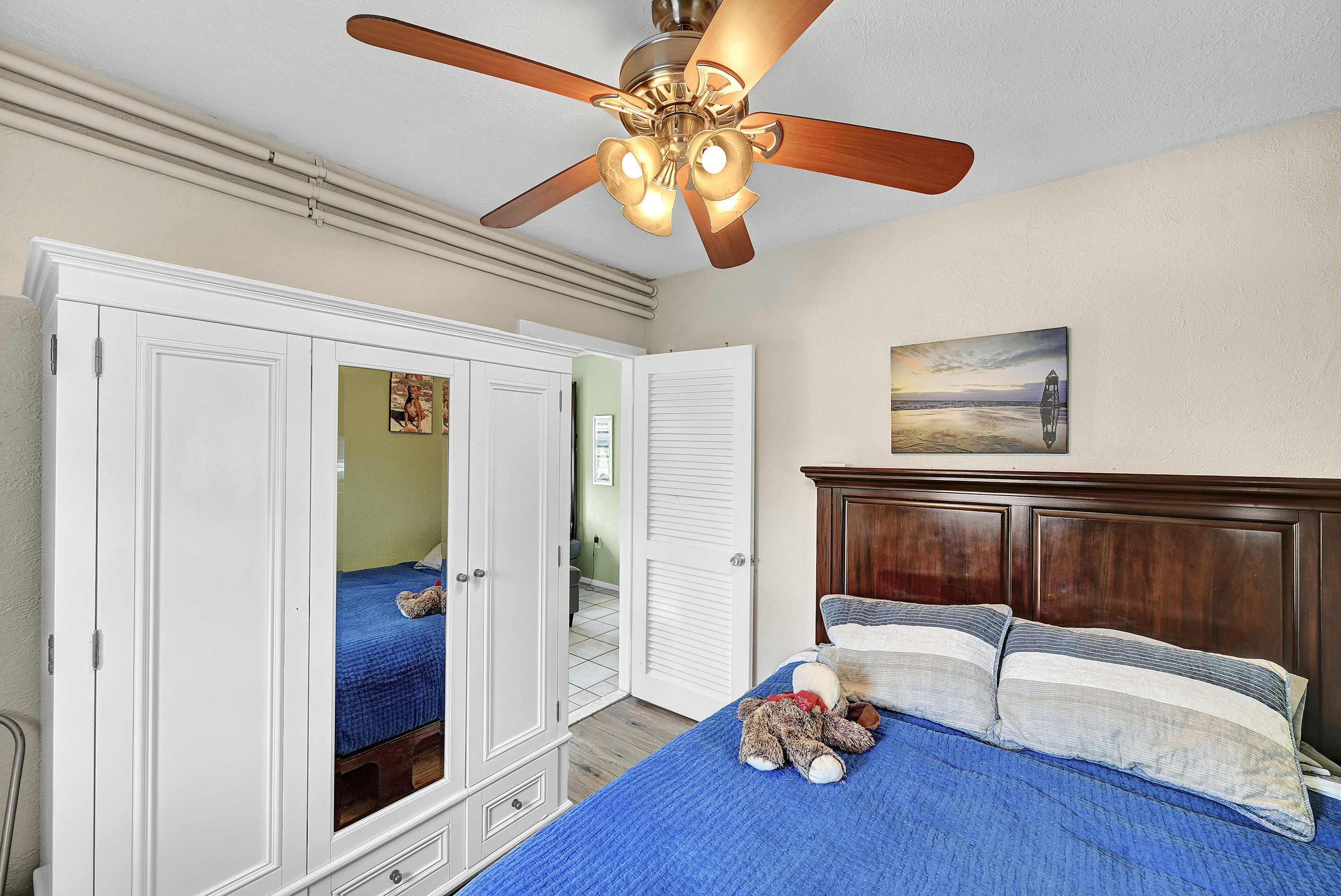 Pottery Barn furniture with Queen size bed and HUGE Armoire to stash your stuff for your stay!