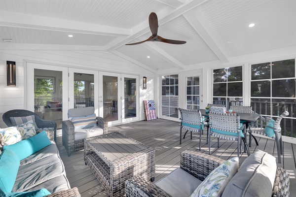 screened dining and lounge area