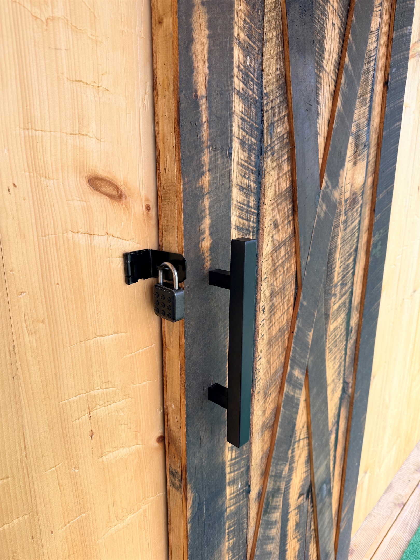 This upgraded sliding barn door provides a solid, lockable entrance to the tent, offering guests an added layer of privacy and security while enjoying the unique glamping atmosphere.