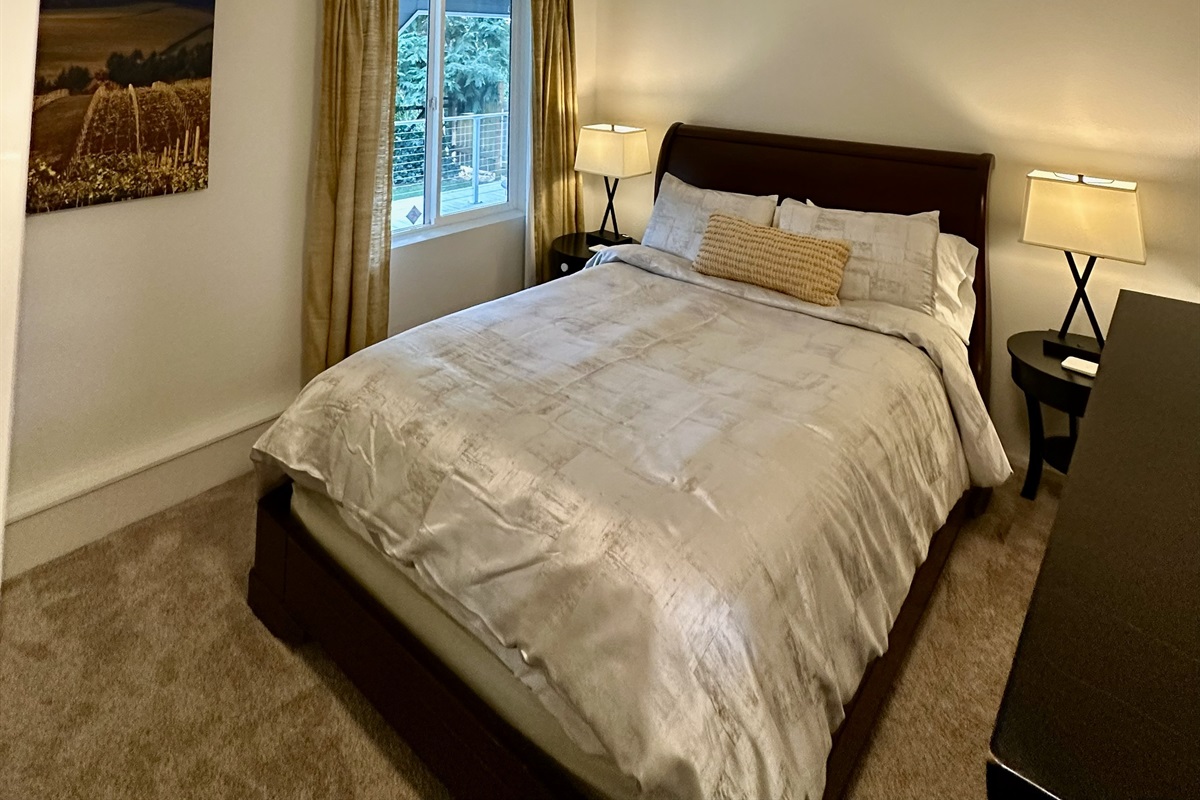Bedroom with a garden view and the valley