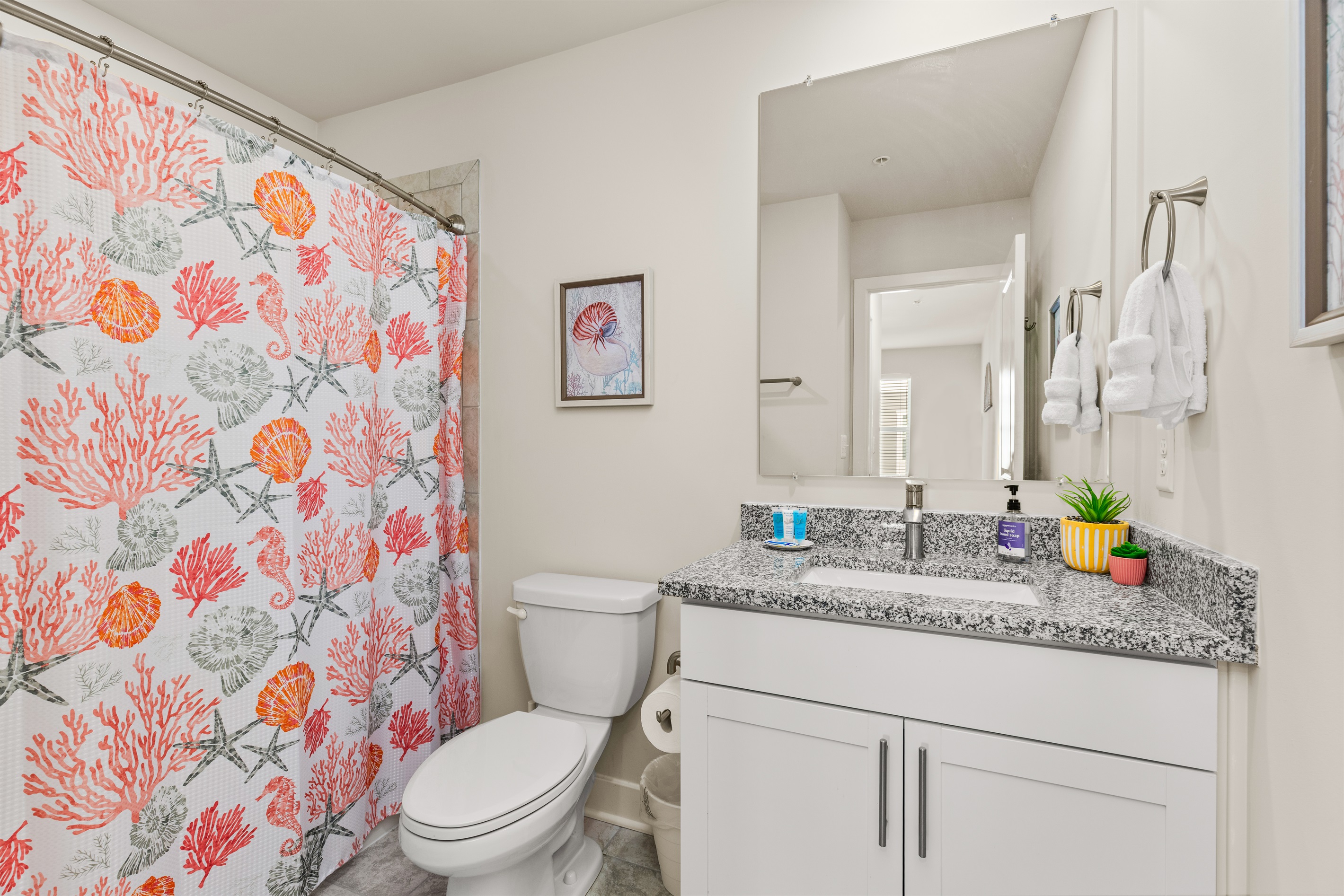 King bedroom #2 ensuite bathroom.