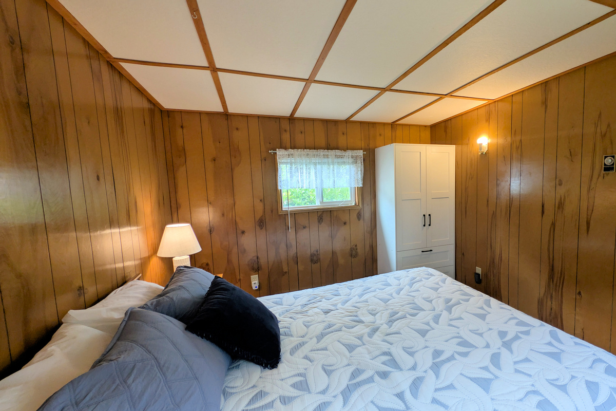 queen bedroom with wardrobe