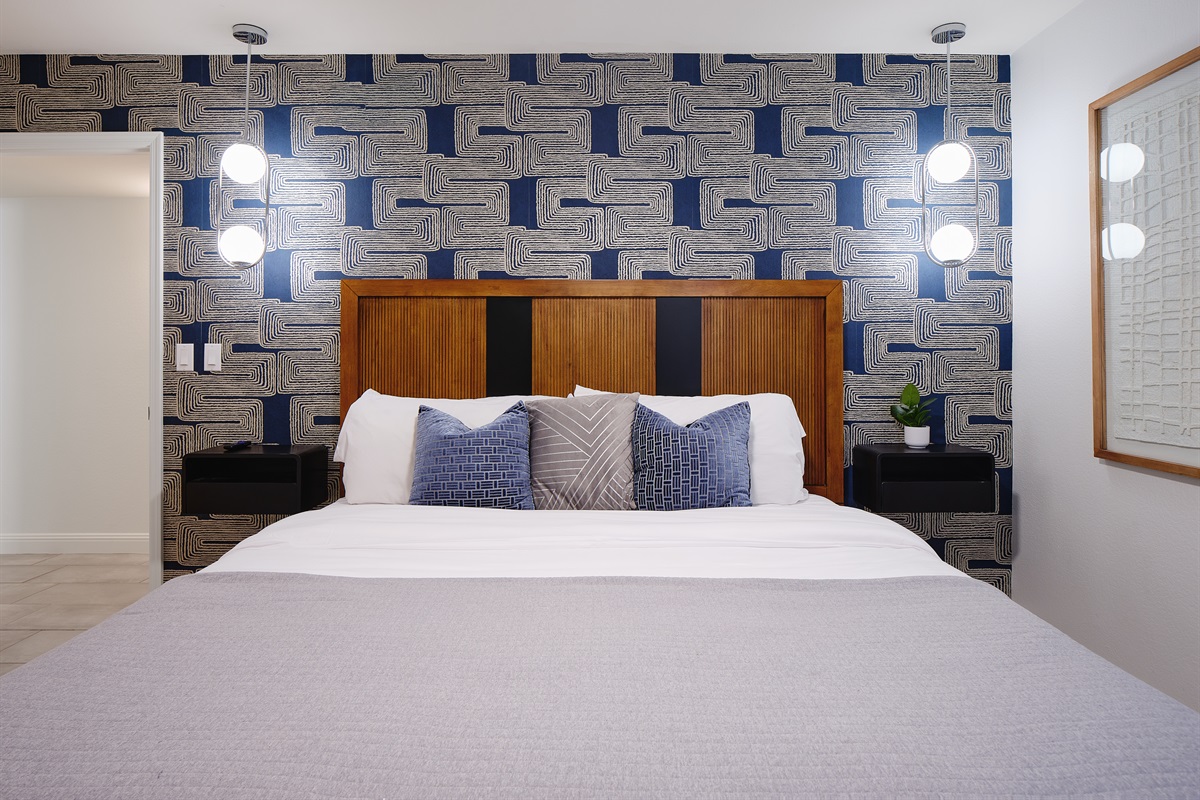 Bedroom 3 of 4: King Bed, Smart TV+Dresser