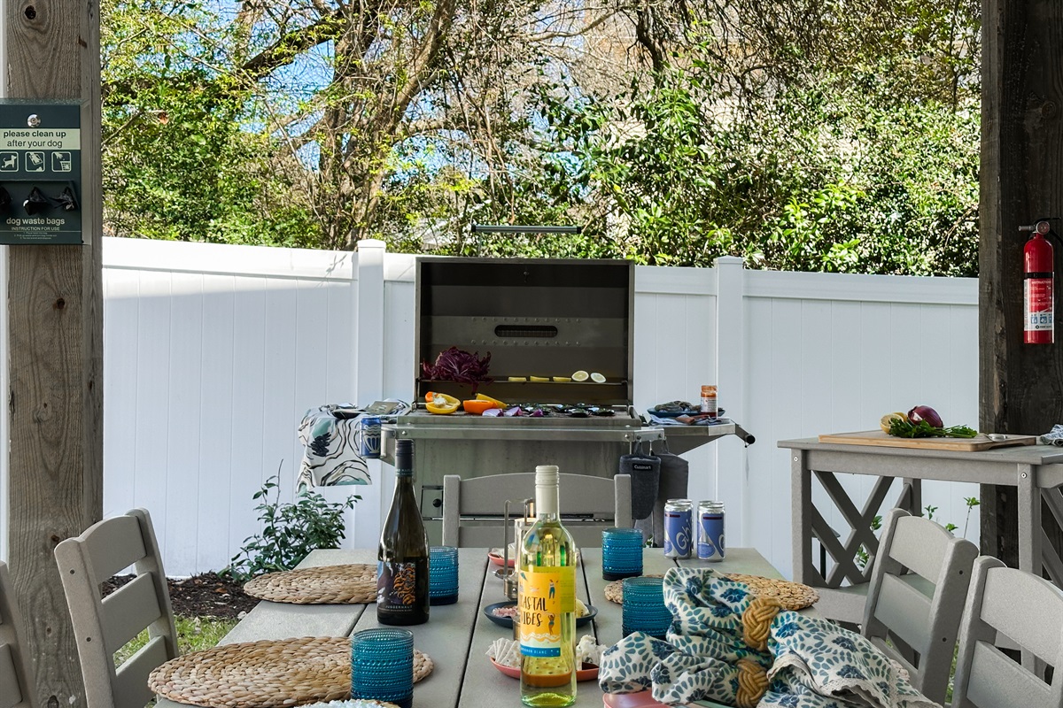 Prepare a delicious dinner on the BBQ grill.